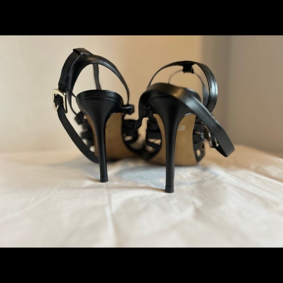 03/14 - Picture 4 of 7